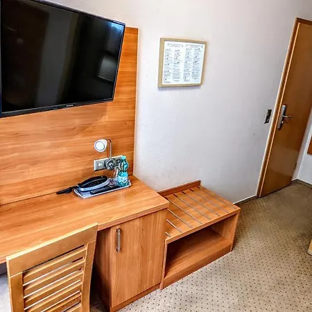 Am Rathaus 2* קאסל