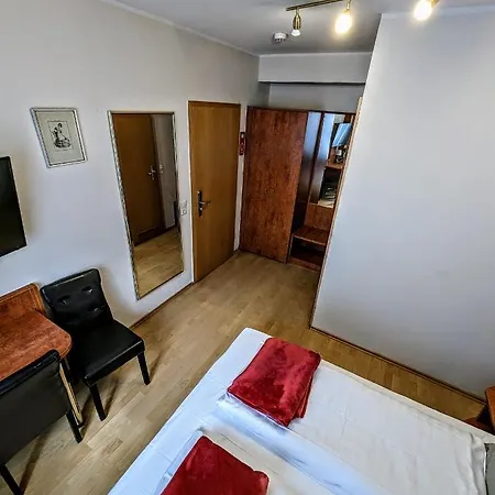 Hotel Am Rathaus 2*