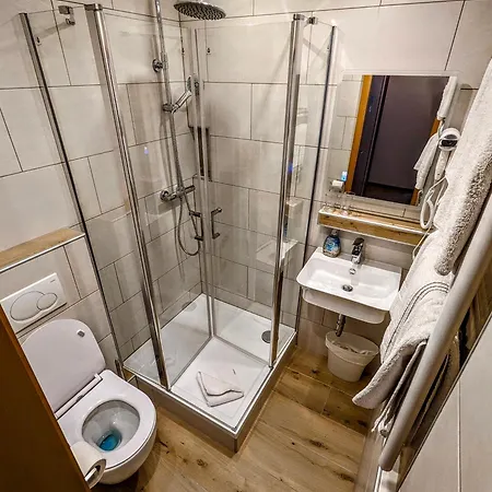 Am Rathaus 2* קאסל