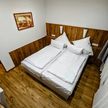 Am Rathaus מלון קאסל