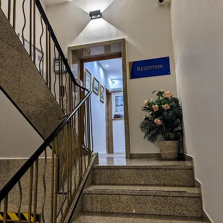 Am Rathaus 2* קאסל