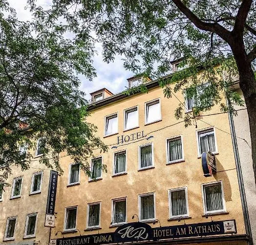 Am Rathaus 2*
