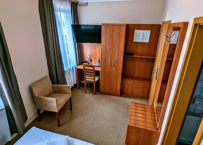 Am Rathaus 2* Kassel